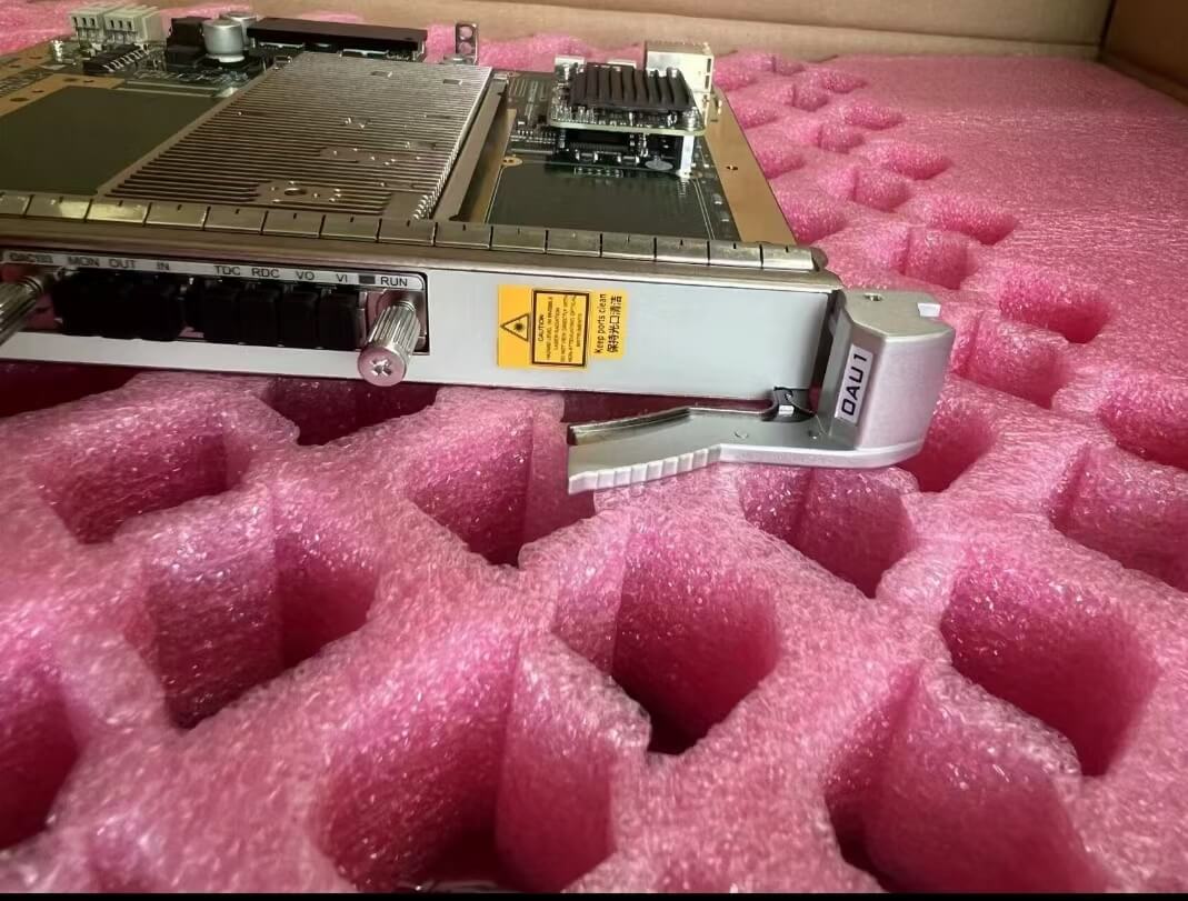 Huawei OptiX OSN 6800 Optical Amplifier Board TN15OAU106P