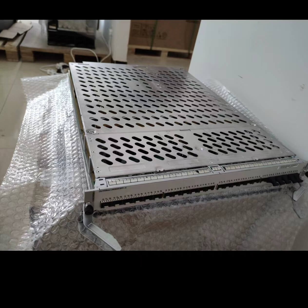 CR5D00LFXF70-Huawei Router NE40E LPUI-240 Integrated Line Processing Unit 03054692