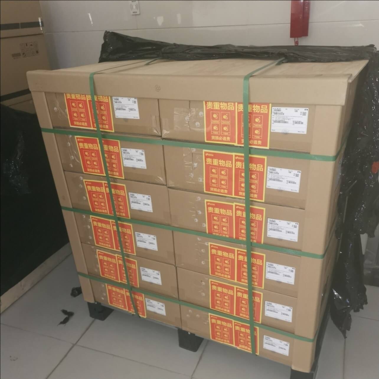 Huawei CE8800 Switches CE8861-4C-EI-B 98011111