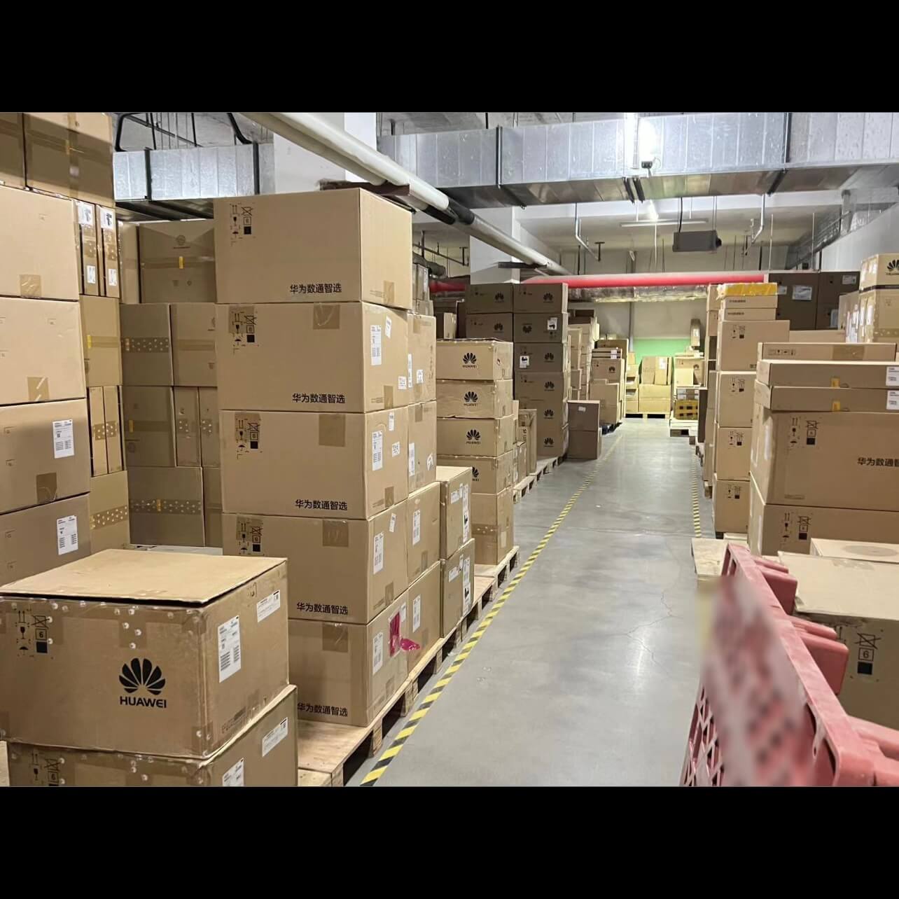 Huawei Data Center Switch CloudEngine CE9860-4C-EI-A